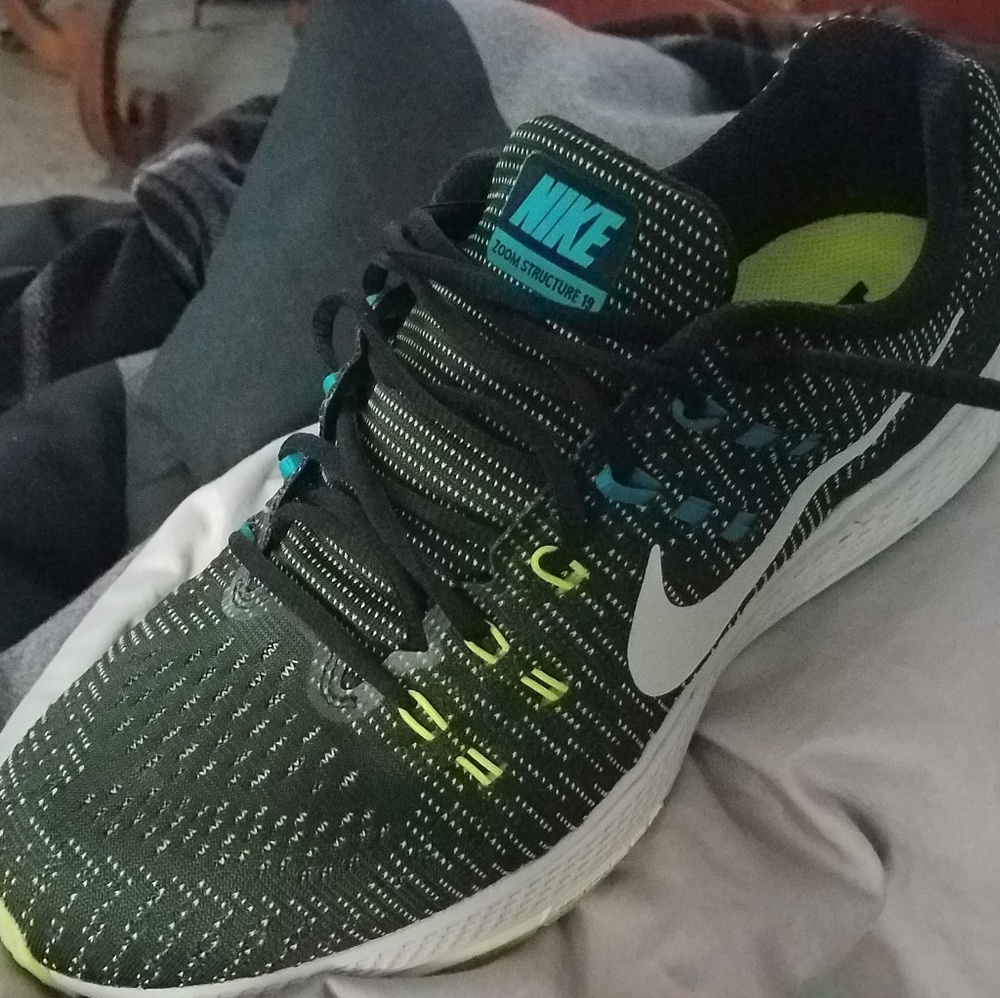 Nike Zoom Structure 19